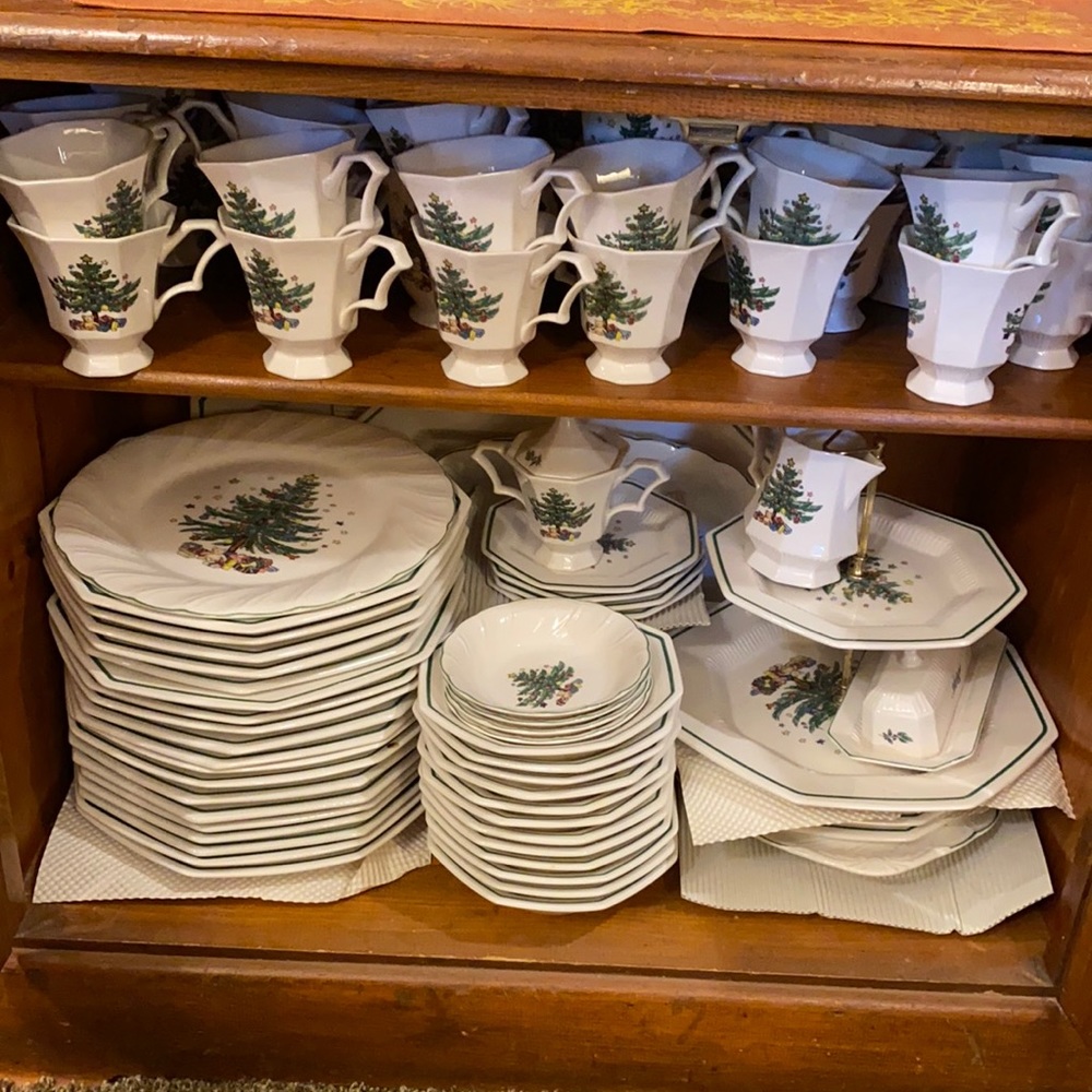 Nikko China dish set Christmas edition, serves 12 - Picture 1 of 12